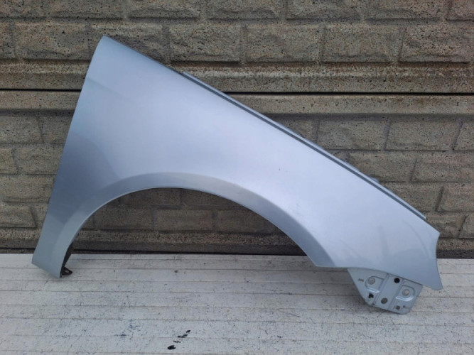 VW EOS 2006-2015 BŁOTNIK PRZEDNI PRAWY - (15736292107)