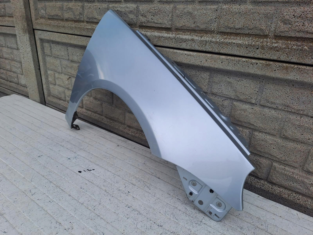 VW EOS 2006-2015 BŁOTNIK PRZEDNI PRAWY - (15736292107)