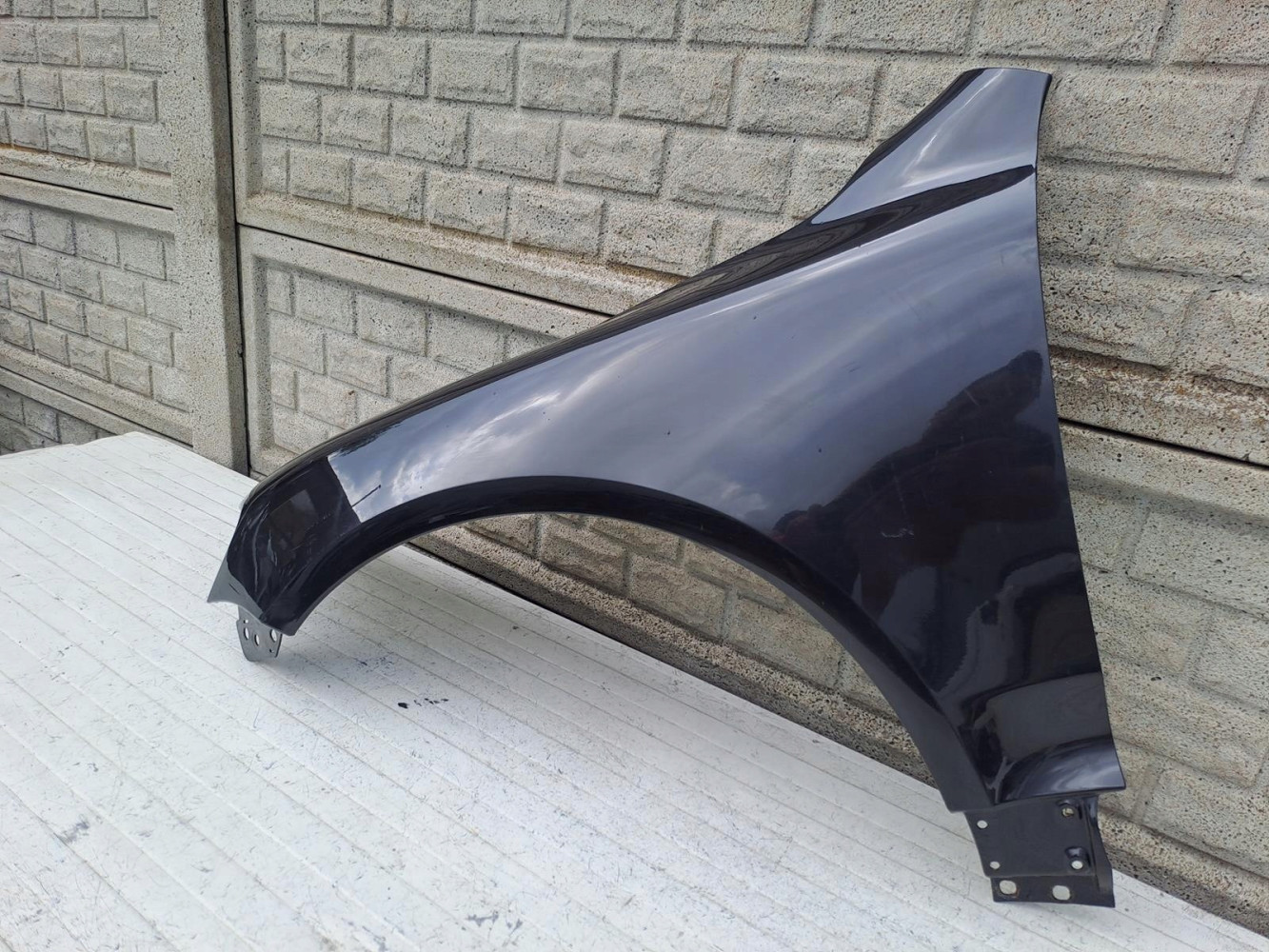 VW TOUAREG I 7L 2002-2007 BŁOTNIK PRZEDNI LEWY - (15736632027)