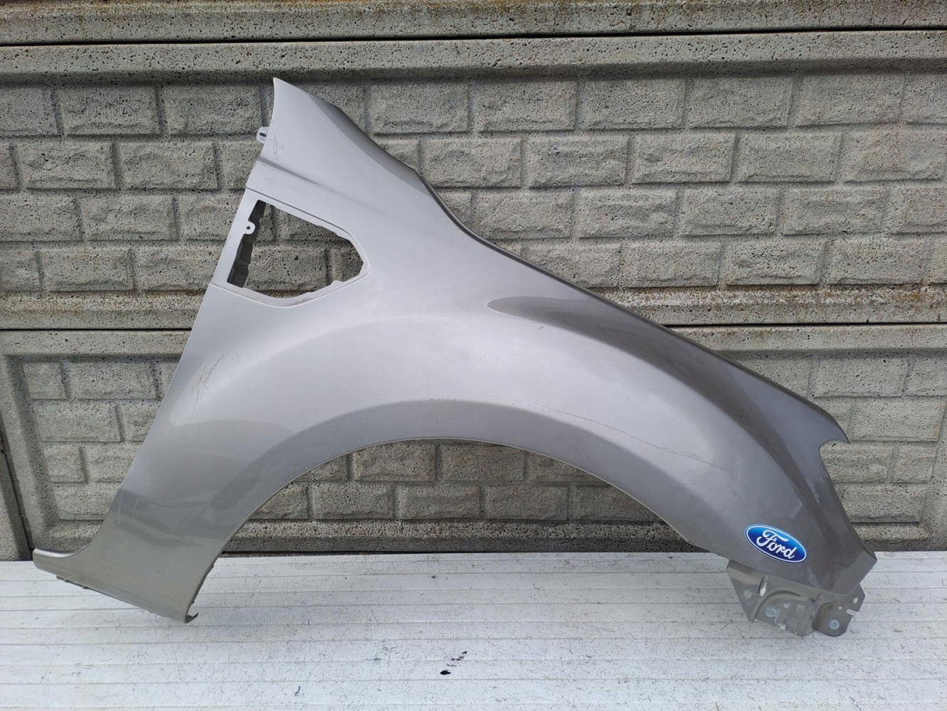 FORD RANGER LIFT 17-22 BŁOTNIK PRAWY PRZEDNI - (15736755572)