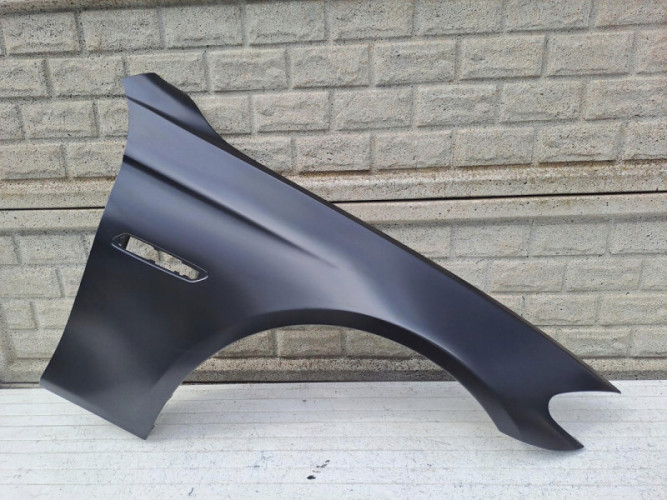 BMW 5 V F10 F11 2009-2017 BŁOTNIK PRAWY PRZEDNI NOWY - (15736814454)