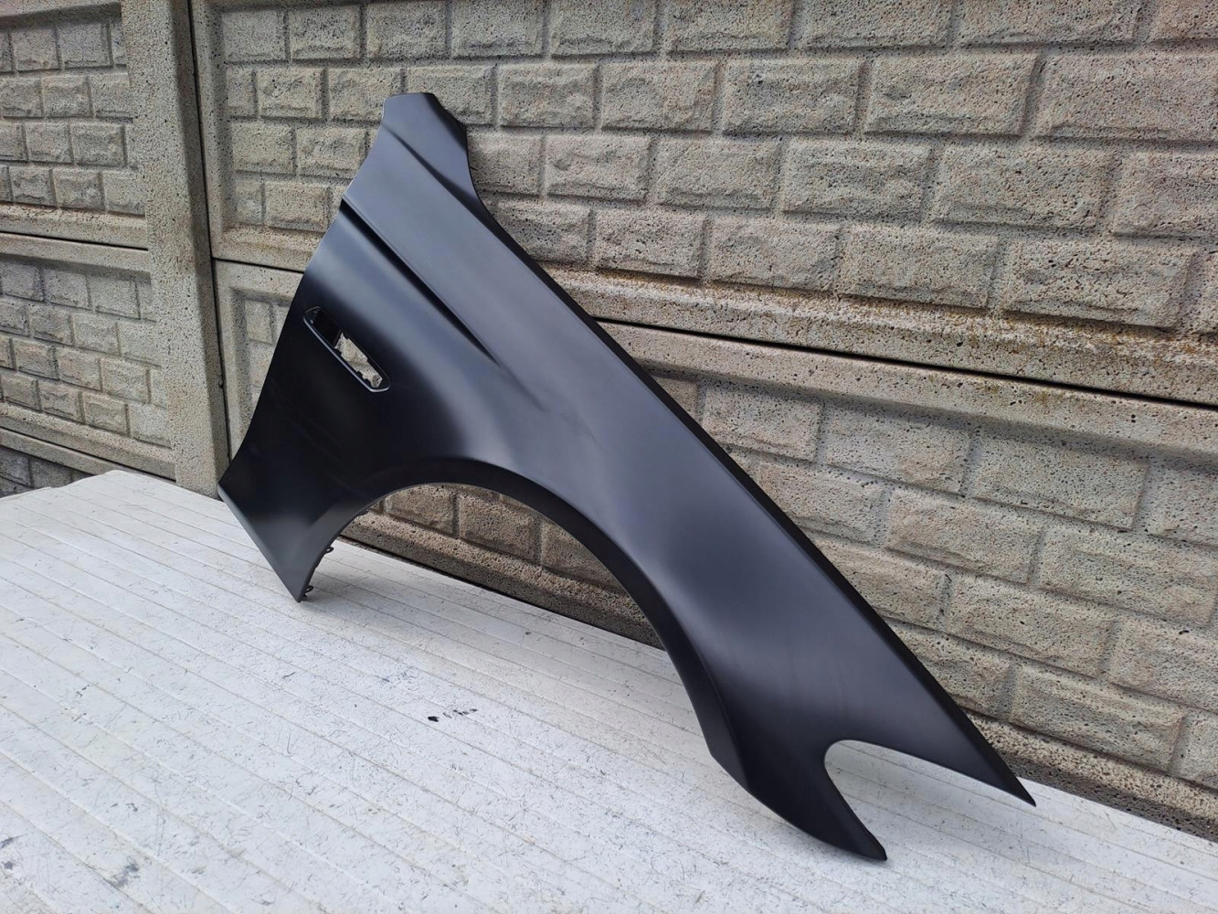 BMW 5 V F10 F11 2009-2017 BŁOTNIK PRAWY PRZEDNI NOWY - (15736814454)
