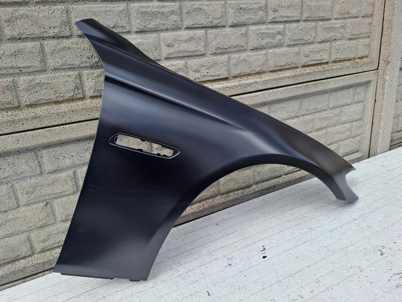 BMW 5 V F10 F11 2009-2017 BŁOTNIK PRAWY PRZEDNI NOWY - (15736814454)