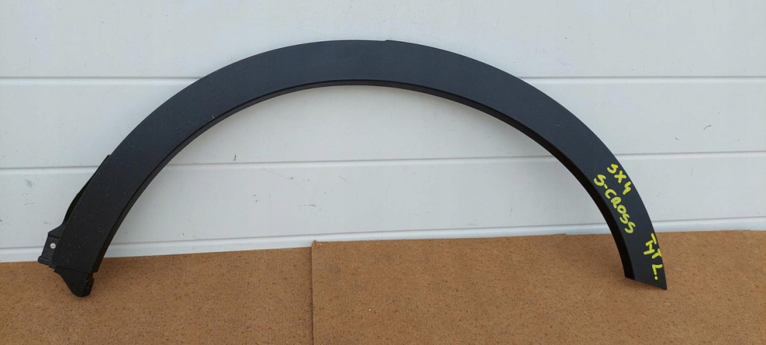 SUZUKI SX4 S CROSS listwa lewy tyl - (15743762803)