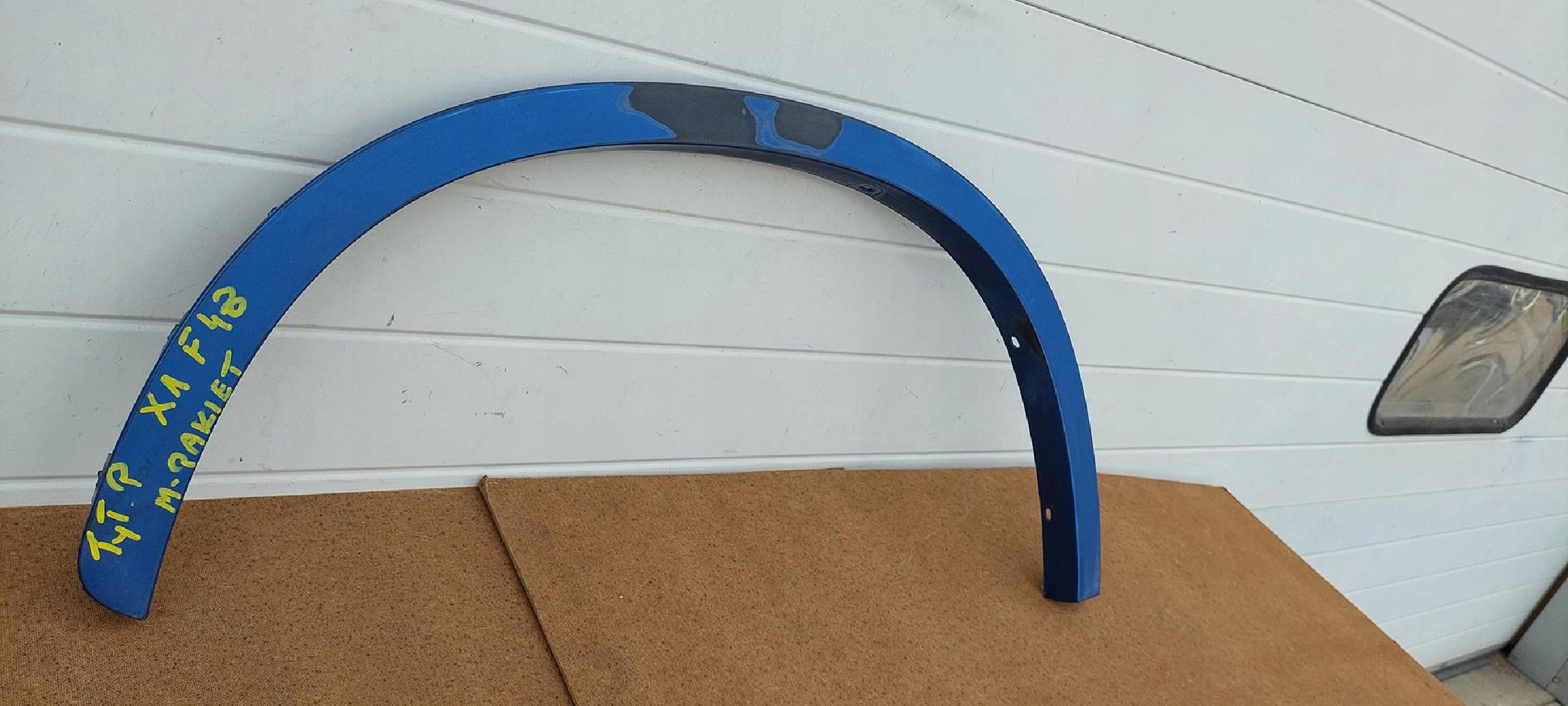 BMW X1 F48 M PAKIET listwa tyl prawy - (15743781160)