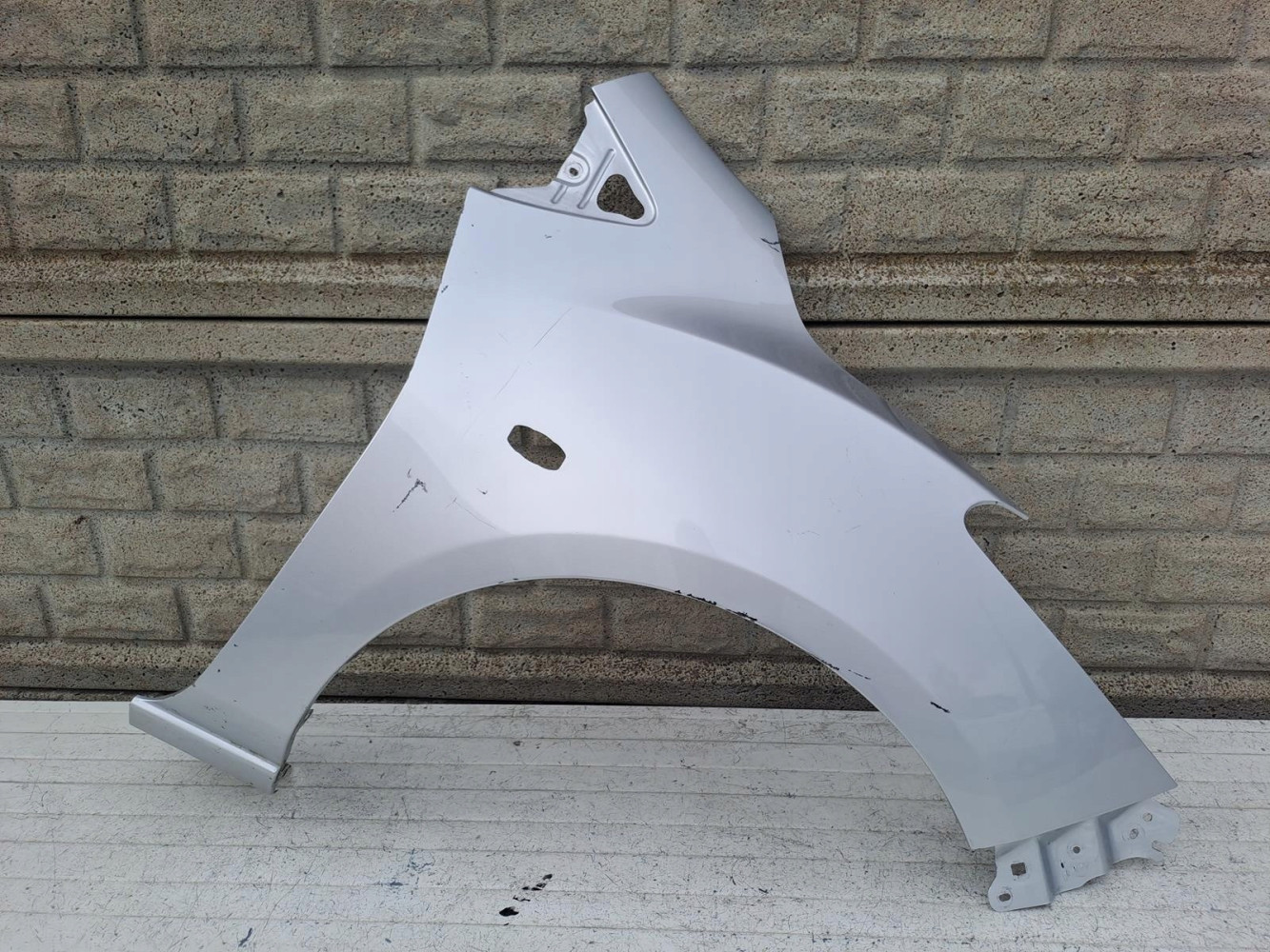 MAZDA 2 II 2007-2015 BŁOTNIK PRAWY PRZEDNI - (15743792953)