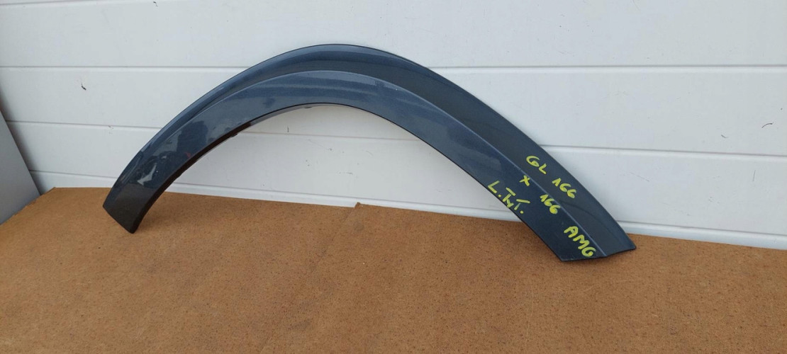 MERCEDES GL 166 x 166 AMG listwa lewy tyl - (15743973201)
