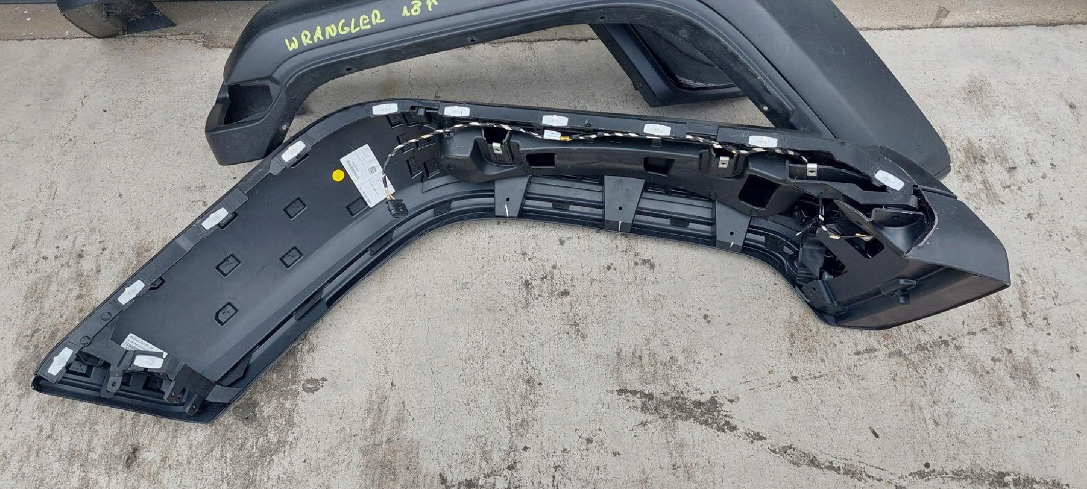 JEEP WRANGLER po 18 r listwa poszerzenie lewa strona - (15756778140)
