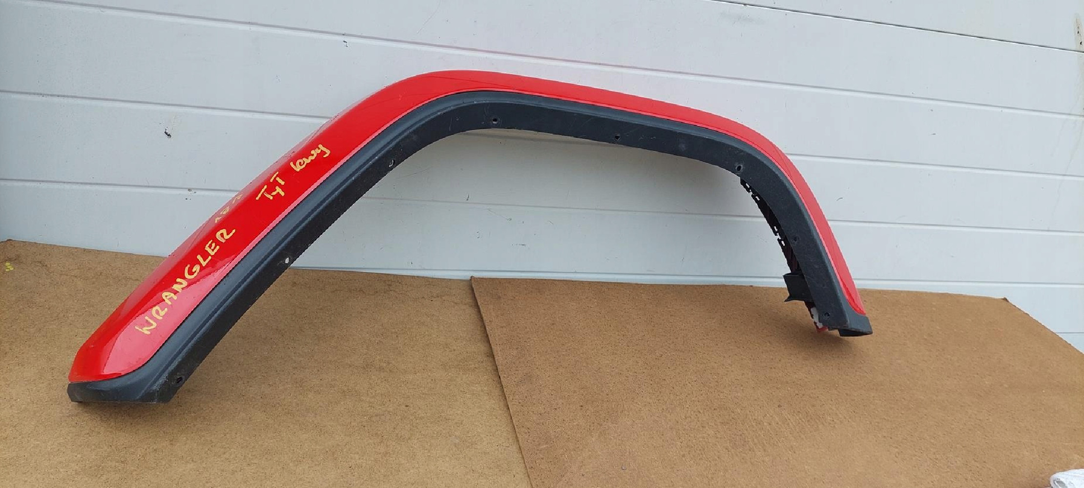 JEEP WRANGLER po 18 r listwa lewy tyl - (15756790911)