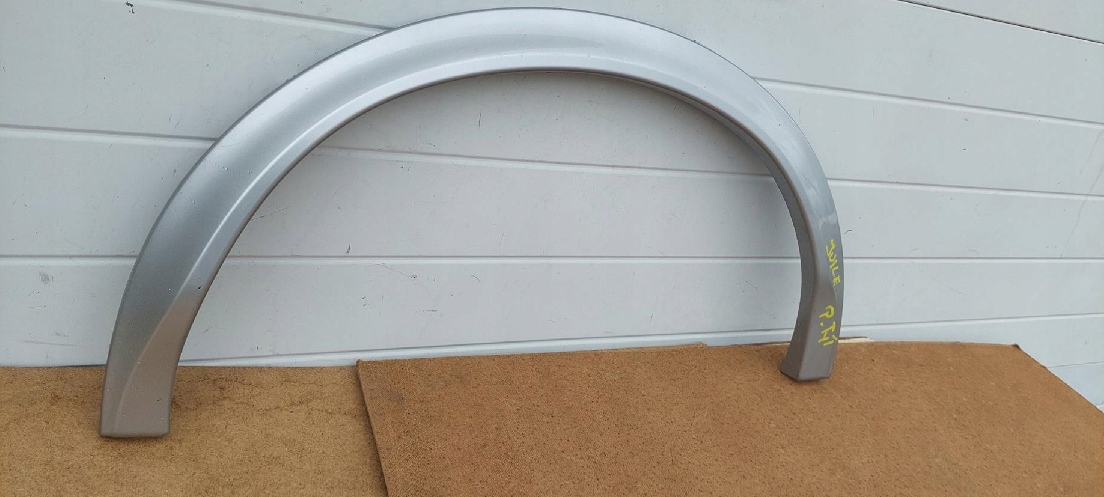 NISSAN JUKE listwa prawy tyl - (15756881027)