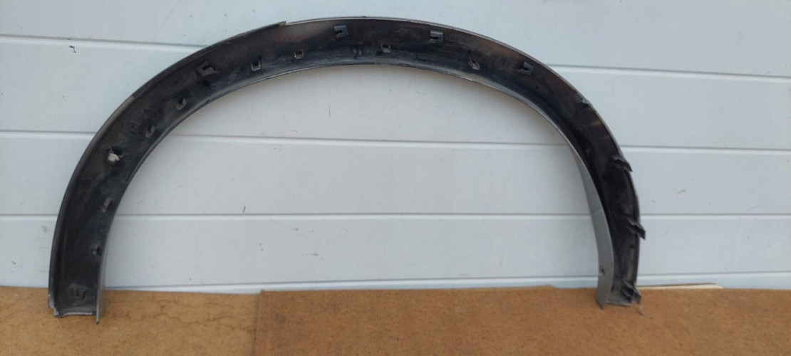 NISSAN JUKE listwa prawy tyl - (15756881027)