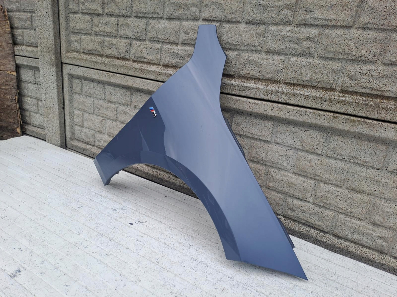 BMW 1 I F40 F 40 BŁOTNIK PRAWY PRZEDNI - (15779650166)