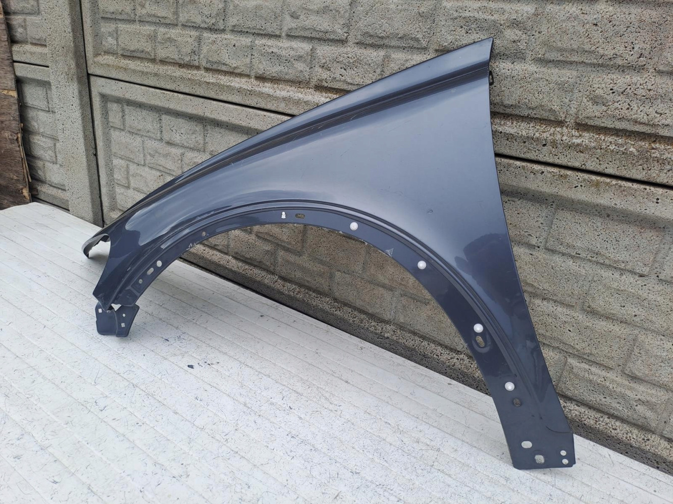 VOLVO C30 C 30 06-10 BŁOTNIK PRZEDNI LEWY - (15779659826)