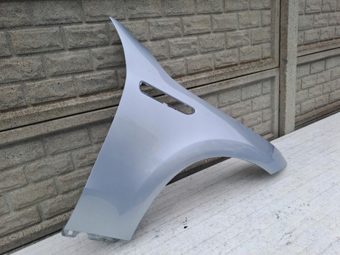 MERCEDES EQC W293 W 293 BŁOTNIK PRZEDNI PRAWY - (15786236542)