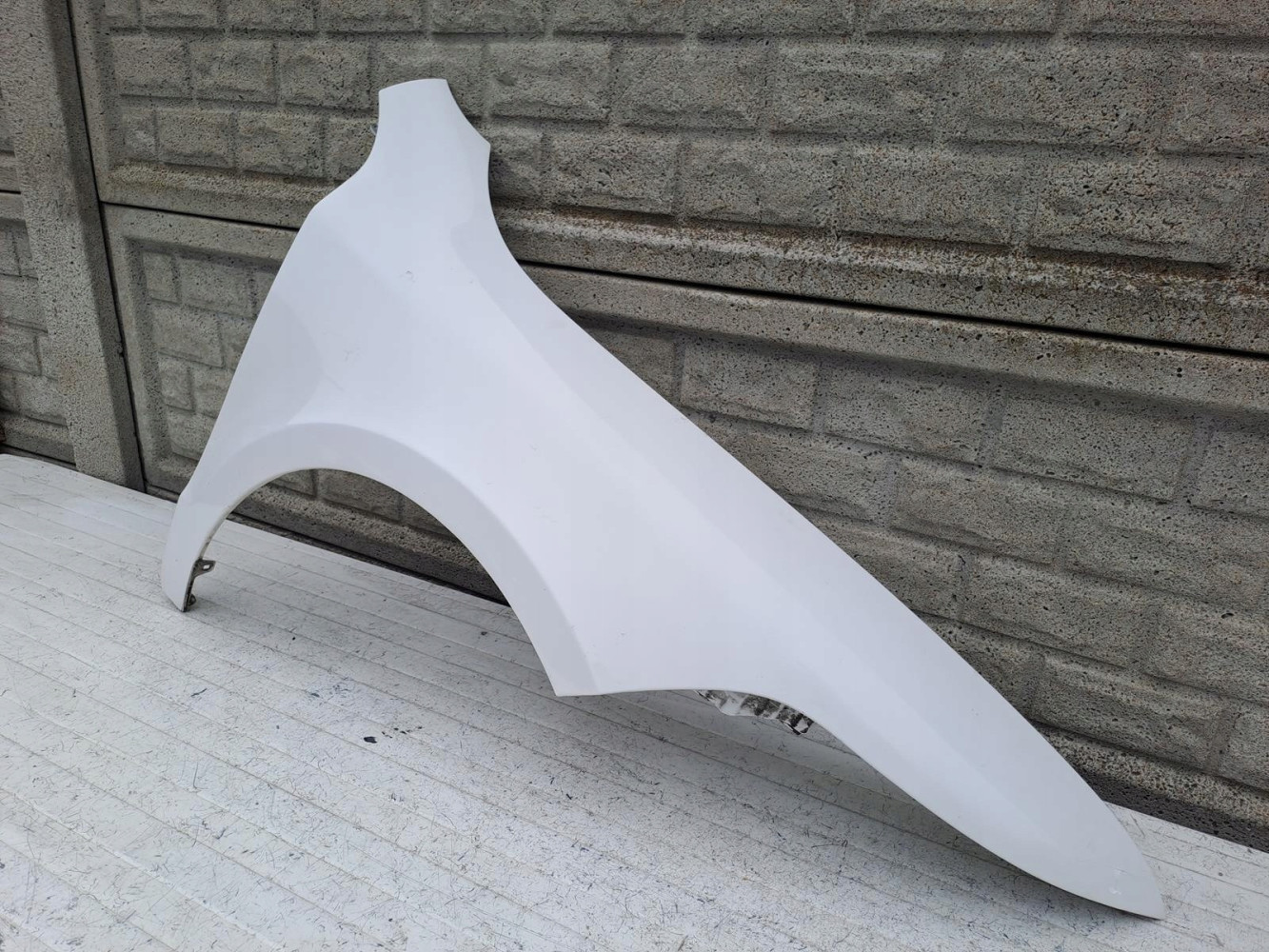 SKODA SUPERB II 2008-2013 BŁOTNIK PRZEDNI PRAWY - (15786362390)