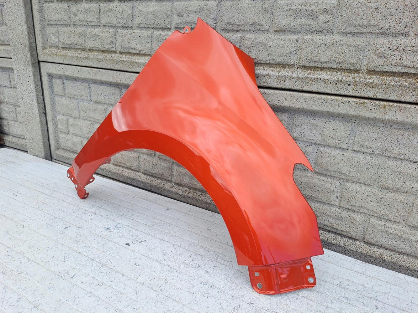 TOYOTA YARIS 4 IV 19-24 BŁOTNIK PRAWY PRZEDNI - (15786709777)
