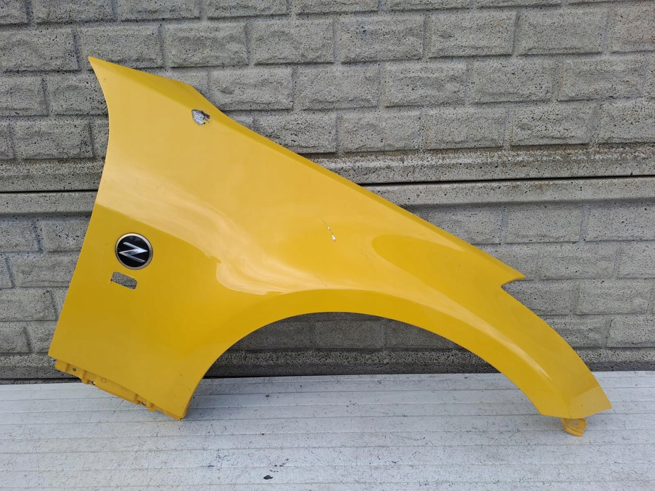 NISSAN 350Z 350 Z BŁOTNIK PRZEDNI PRAWY - (15800392492)