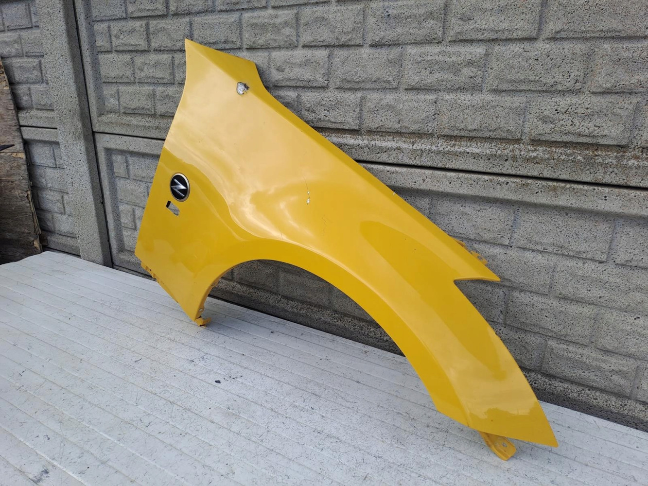 NISSAN 350Z 350 Z BŁOTNIK PRZEDNI PRAWY - (15800392492)