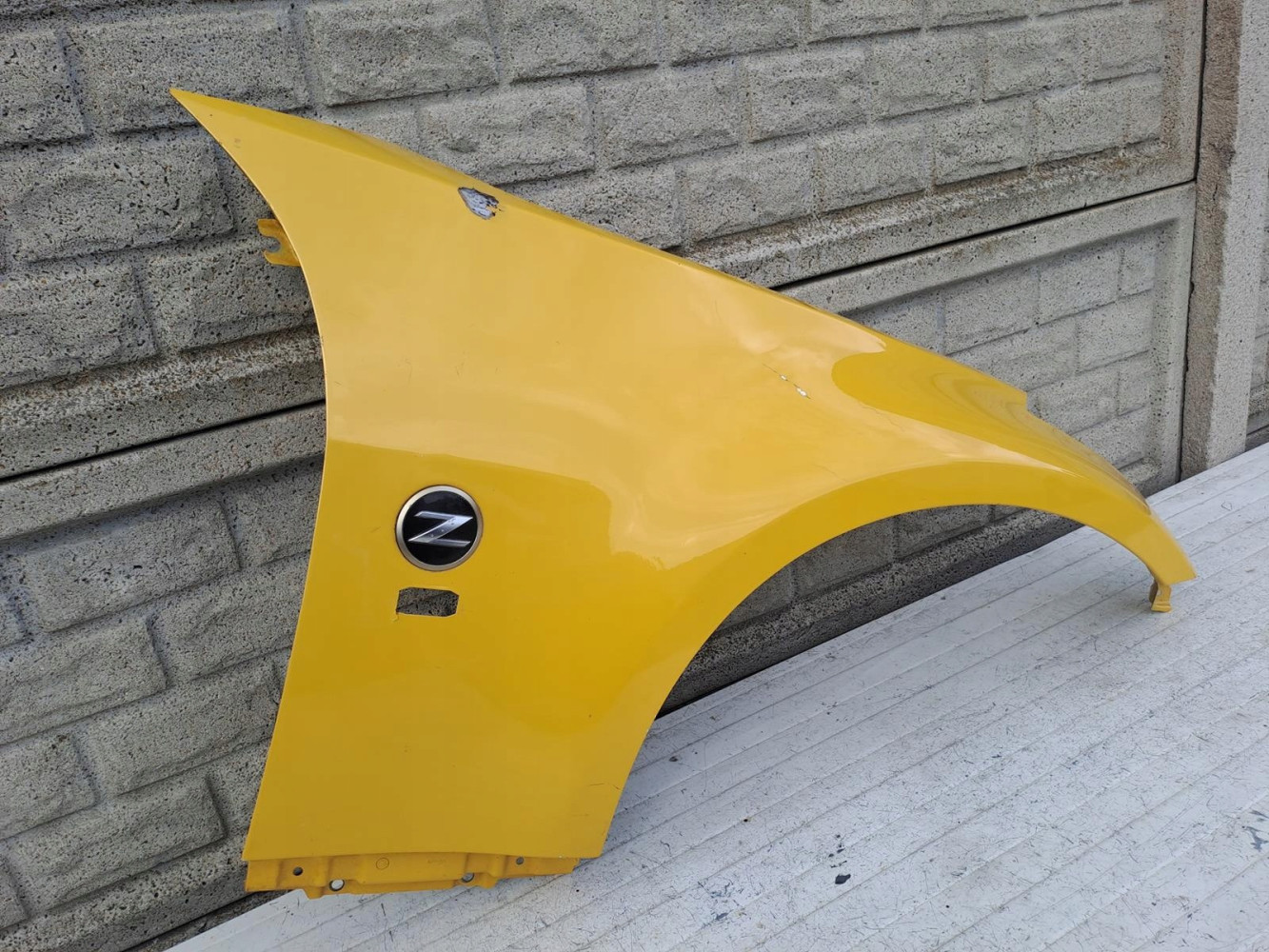 NISSAN 350Z 350 Z BŁOTNIK PRZEDNI PRAWY - (15800392492)