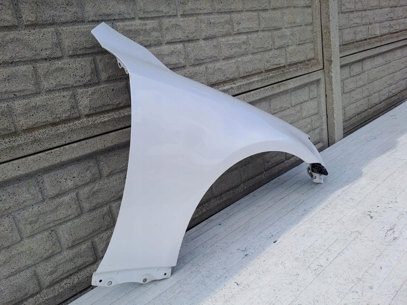 LEXUS IS 2 220 250 350 LIFT 2010-2013 BŁOTNIK PRAWY - (15830925907)