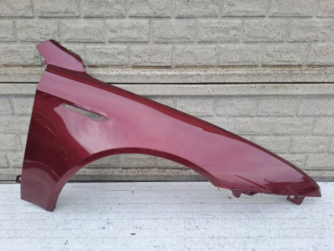 ALFA ROMEO 159 BŁOTNIK PRAWY PRZEDNI - (15844945161)