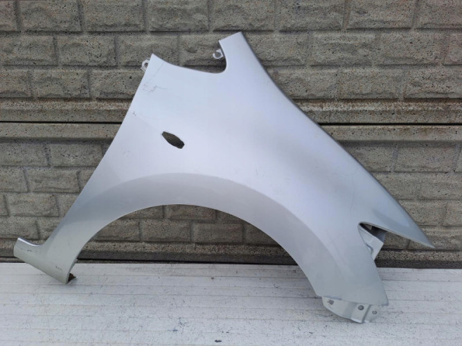TOYOTA AURIS 1 I 06-10 BŁOTNIK PRZEDNI PRAWY - (15867629171)