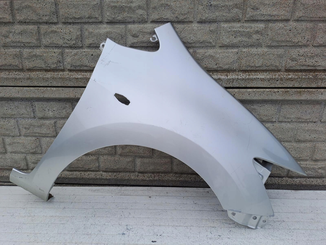TOYOTA AURIS 1 I 06-10 BŁOTNIK PRZEDNI PRAWY - (15867629171)