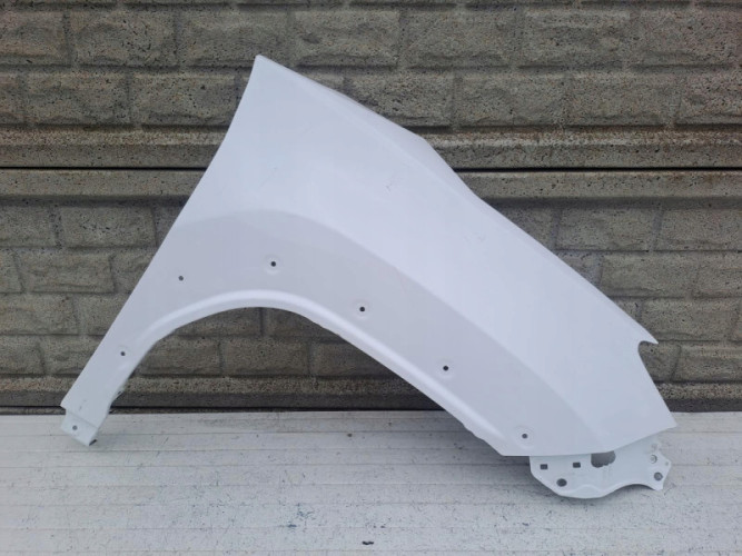 TOYOTA YARIS CROSS 4 IV 19-24 BŁOTNIK PRAWY - (15867855288)