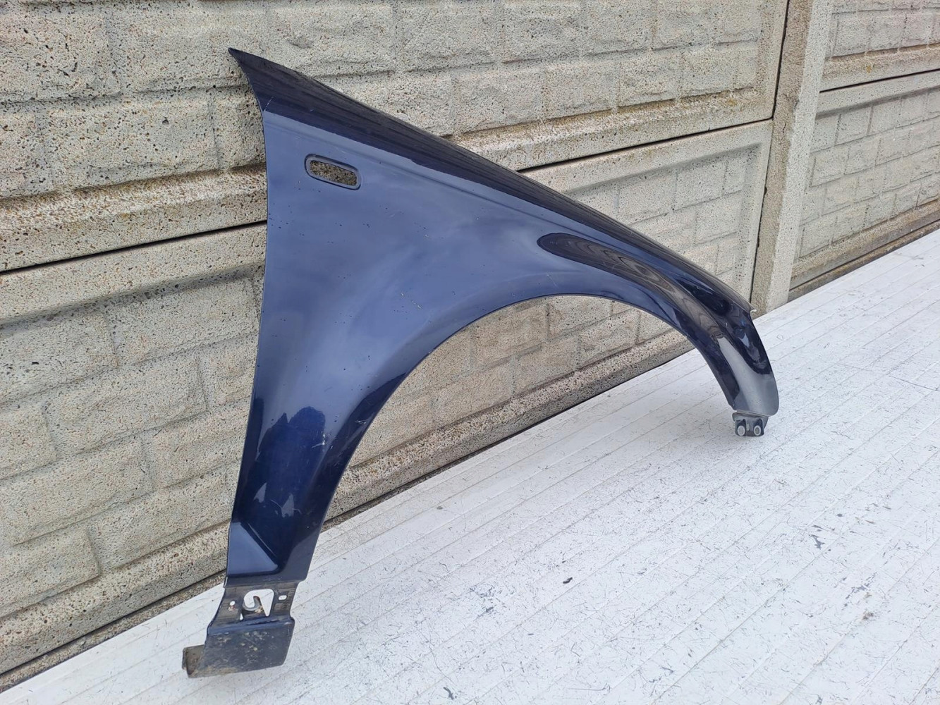 AUDI A3 8P0 03-08 PRZED LIFT BŁOTNIK PRZEDNI PRAWY - (15868090226)
