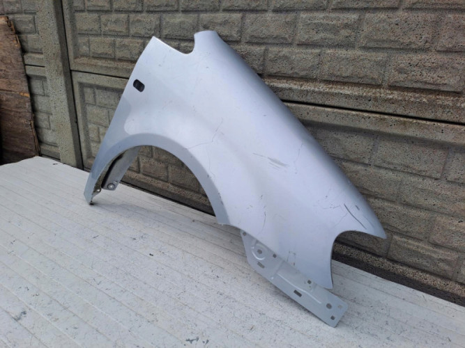 VW CADDY 2003-2010 BŁOTNIK PRZEDNI PRAWY - (15868130785)