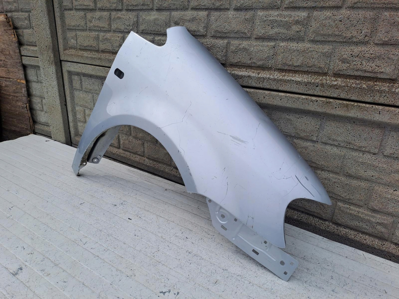 VW CADDY 2003-2010 BŁOTNIK PRZEDNI PRAWY - (15868130785)