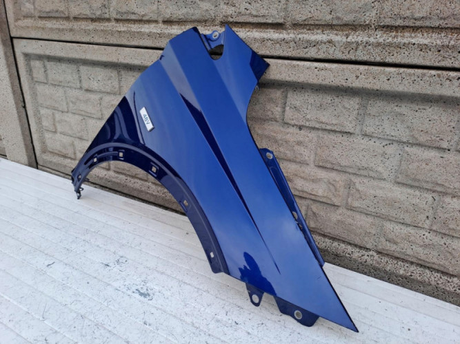 BŁOTNIK PRZEDNI PRAWY HYUNDAI BAYON - (15904214687)