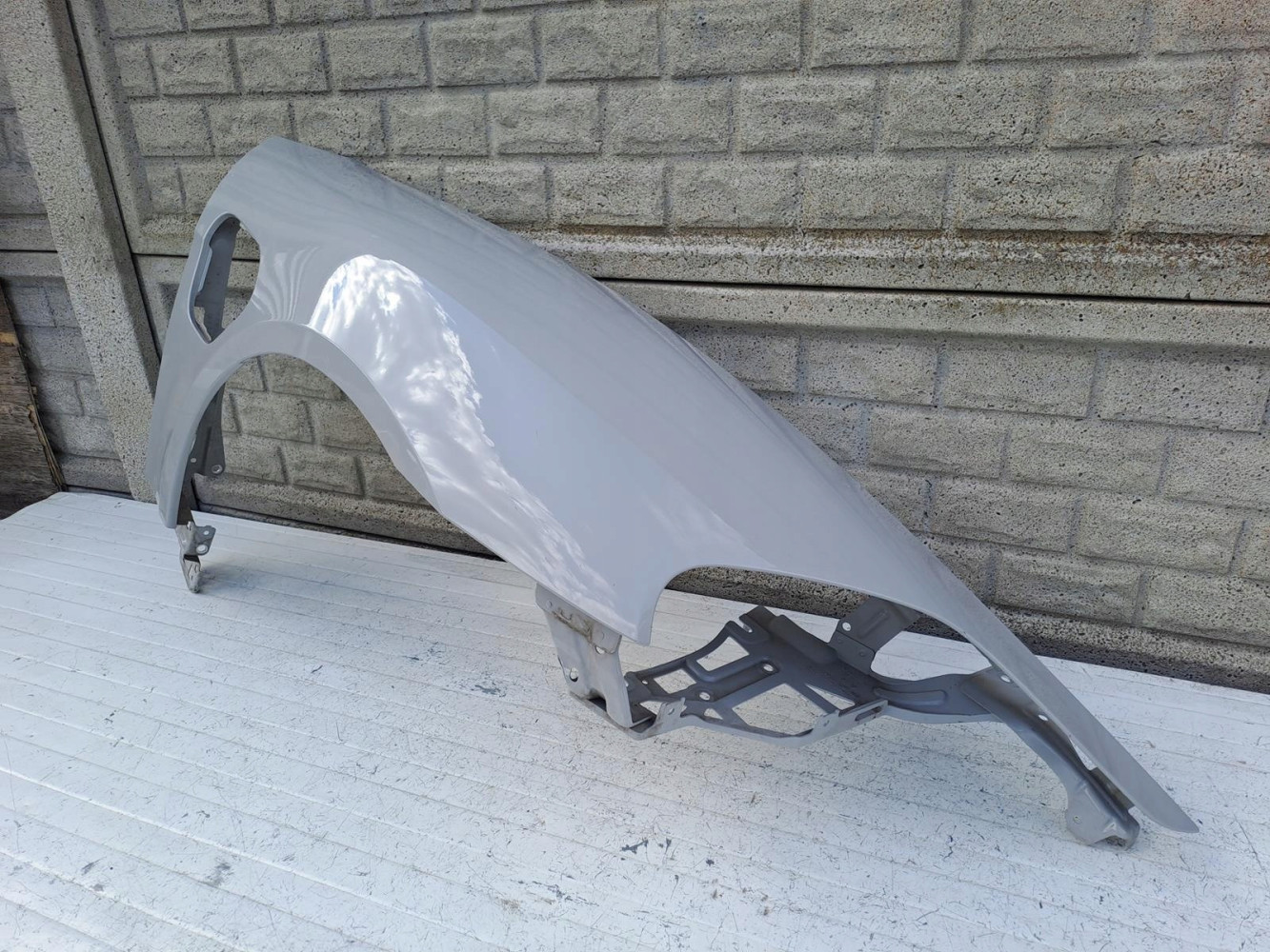 PORSCHE TAYCAN 9J1 9 J BŁOTNIK PRZEDNI PRAWY - (15910143534)