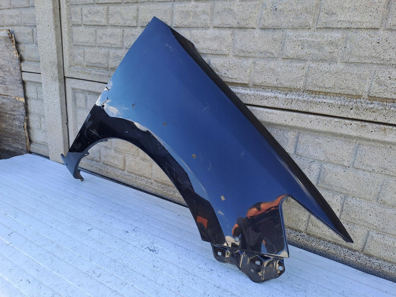 TOYOTA HILUX LIFT 2012-2015 BŁOTNIK PRZEDNI PRAWY - (15910176768)