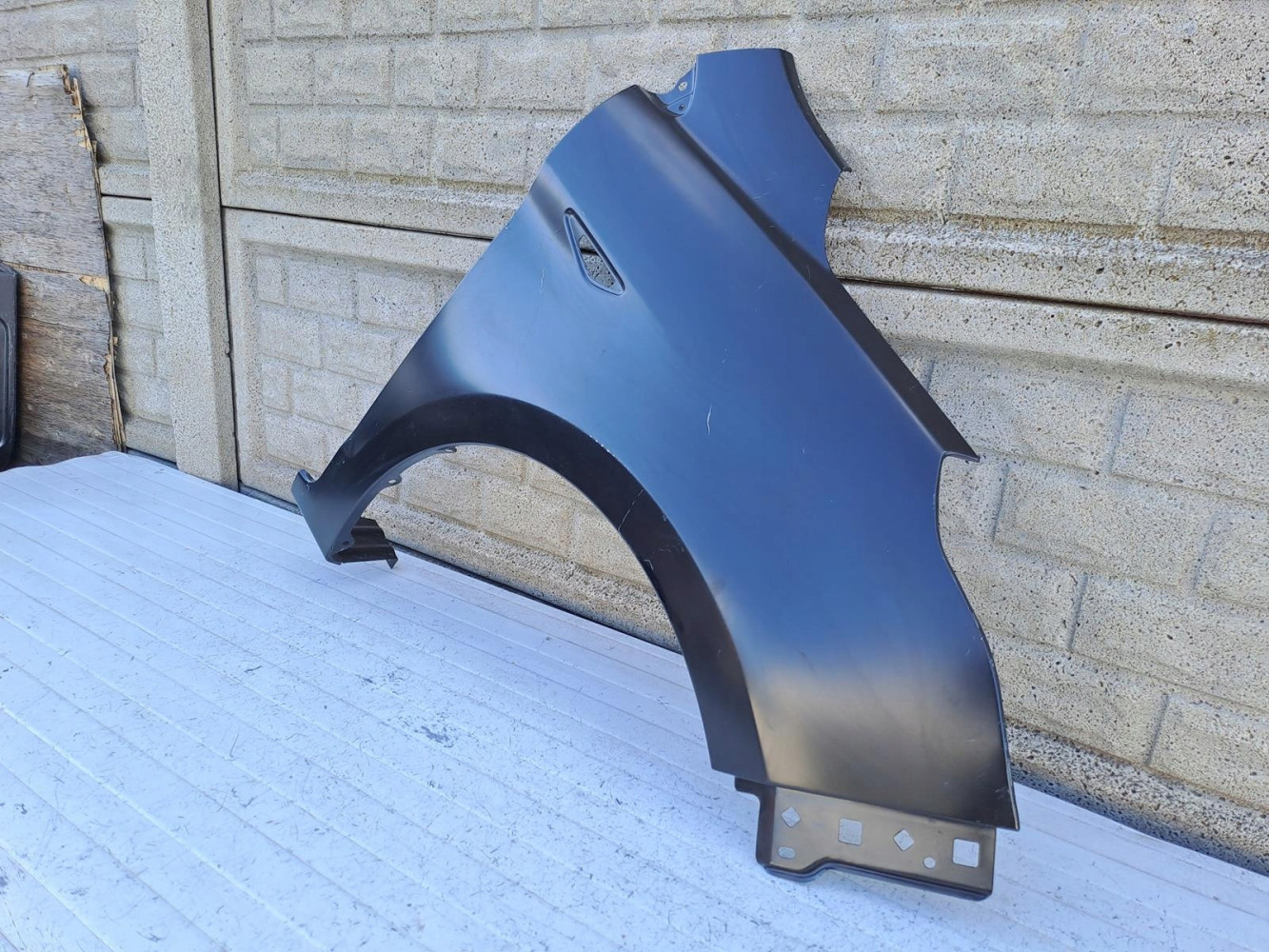 FORD KA+ PLUS MK3 III 2016-2024 BŁOTNIK PRAWY NOWY - (15910284079)