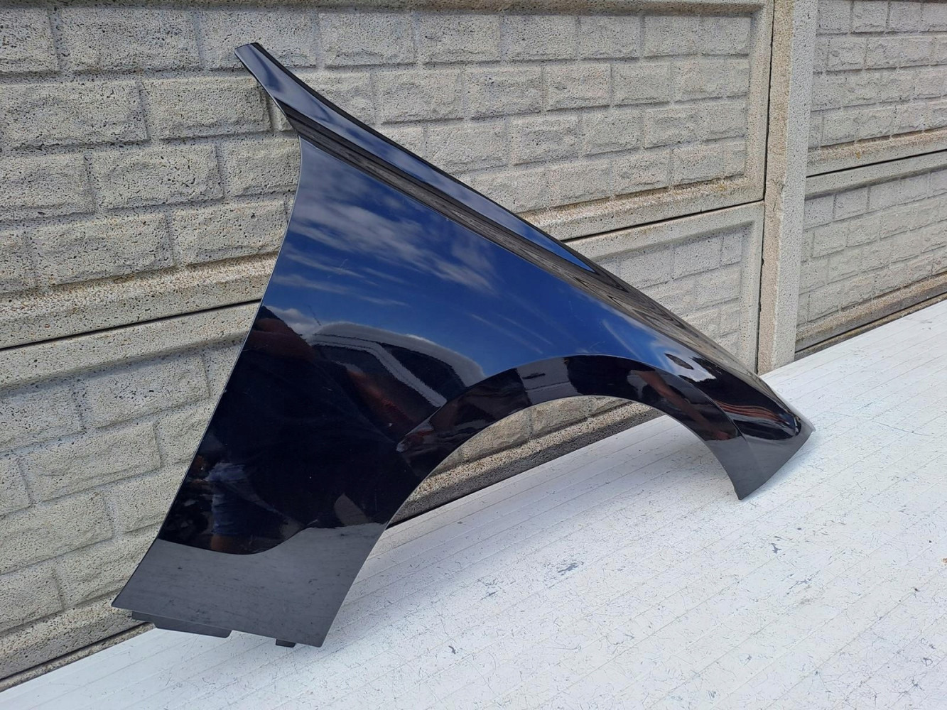 BMW 7 G70 2022- BŁOTNIK PRZEDNI PRAWY - (15916645659)