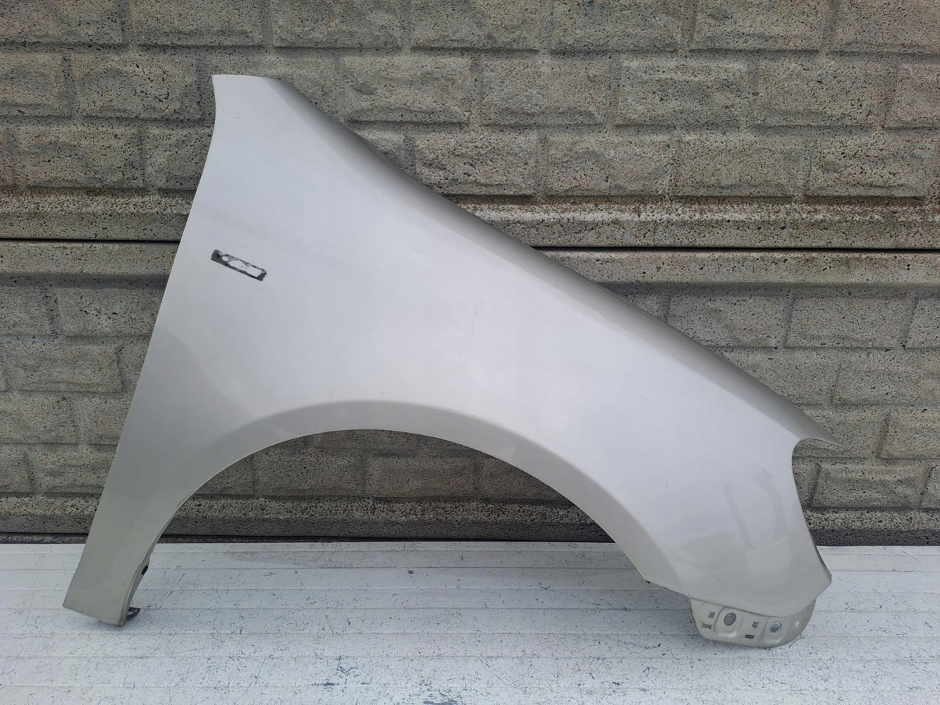 VW GOLF 6 VI KOMBI 1K9 08-13 BŁOTNIK PRAWY PRZEDNI - (15916762201)