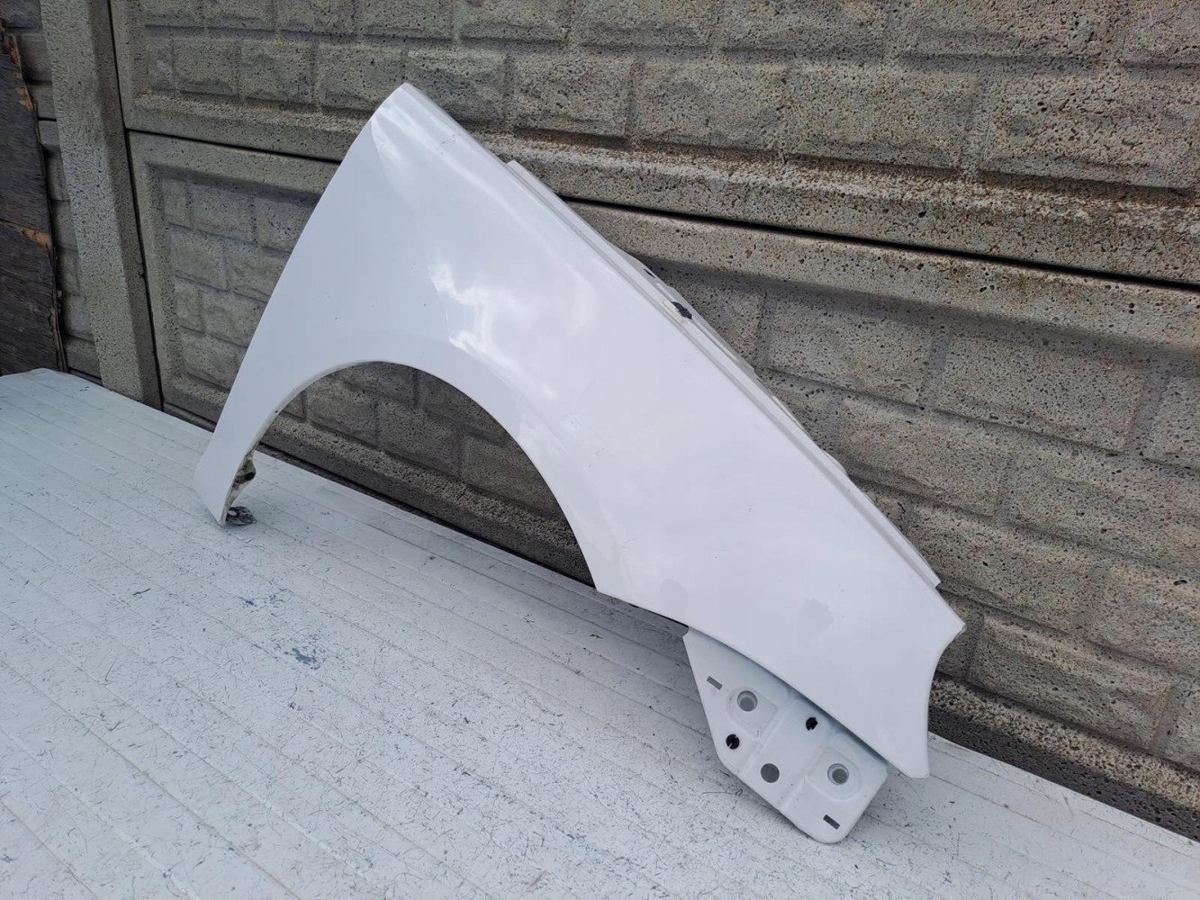 VW EOS 2006-2015 BŁOTNIK PRZEDNI PRAWY - (15982699366)