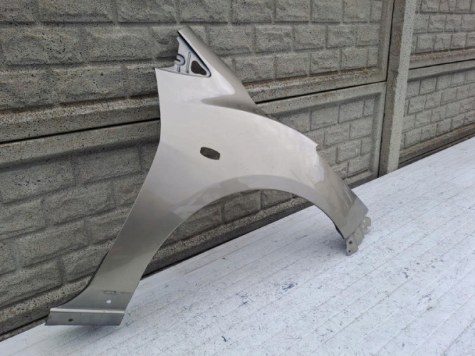 MAZDA 2 II 2007-2015 BŁOTNIK PRAWY PRZEDNI - (16018546914)