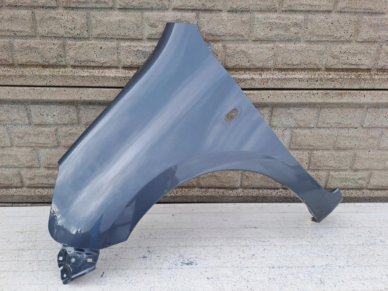 NISSAN MICRA K13 LIFT 13-18 BŁOTNIK PRZEDNI LEWY - (16018670866)