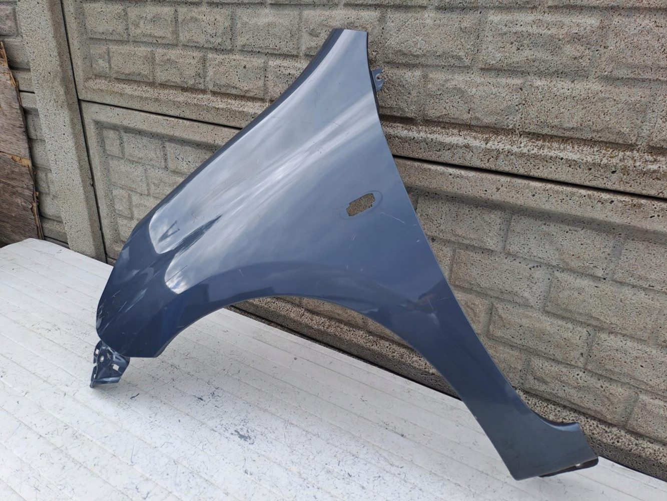 NISSAN MICRA K13 LIFT 13-18 BŁOTNIK PRZEDNI LEWY - (16018670866)