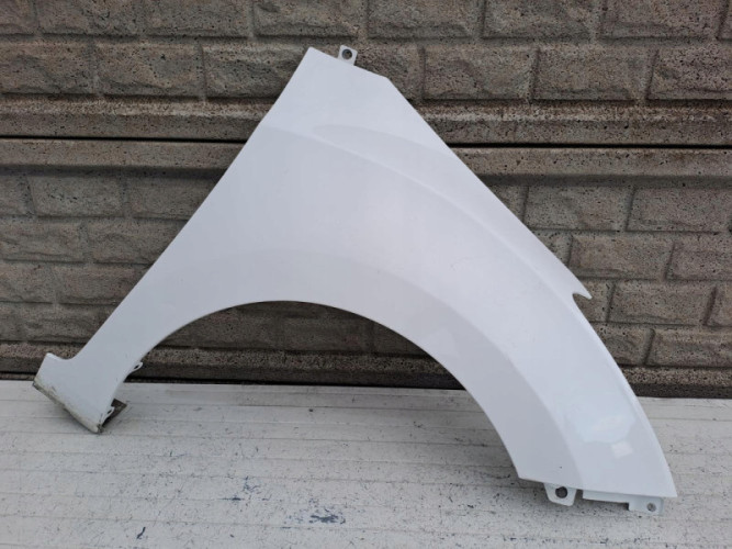HYUNDAI I30 2013-2017 BŁOTNIK PRZEDNI PRAWY - (16026336928)