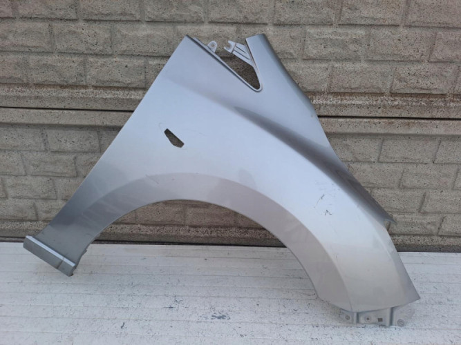 MAZDA 5 V 10-18 BŁOTNIK PRZEDNI PRAWY - (16026572649)