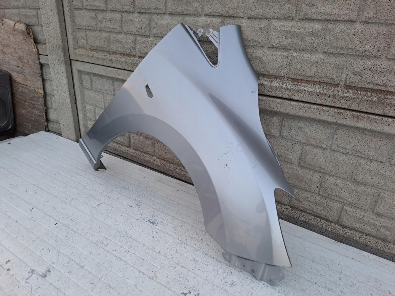 MAZDA 5 V 10-18 BŁOTNIK PRZEDNI PRAWY - (16026572649)