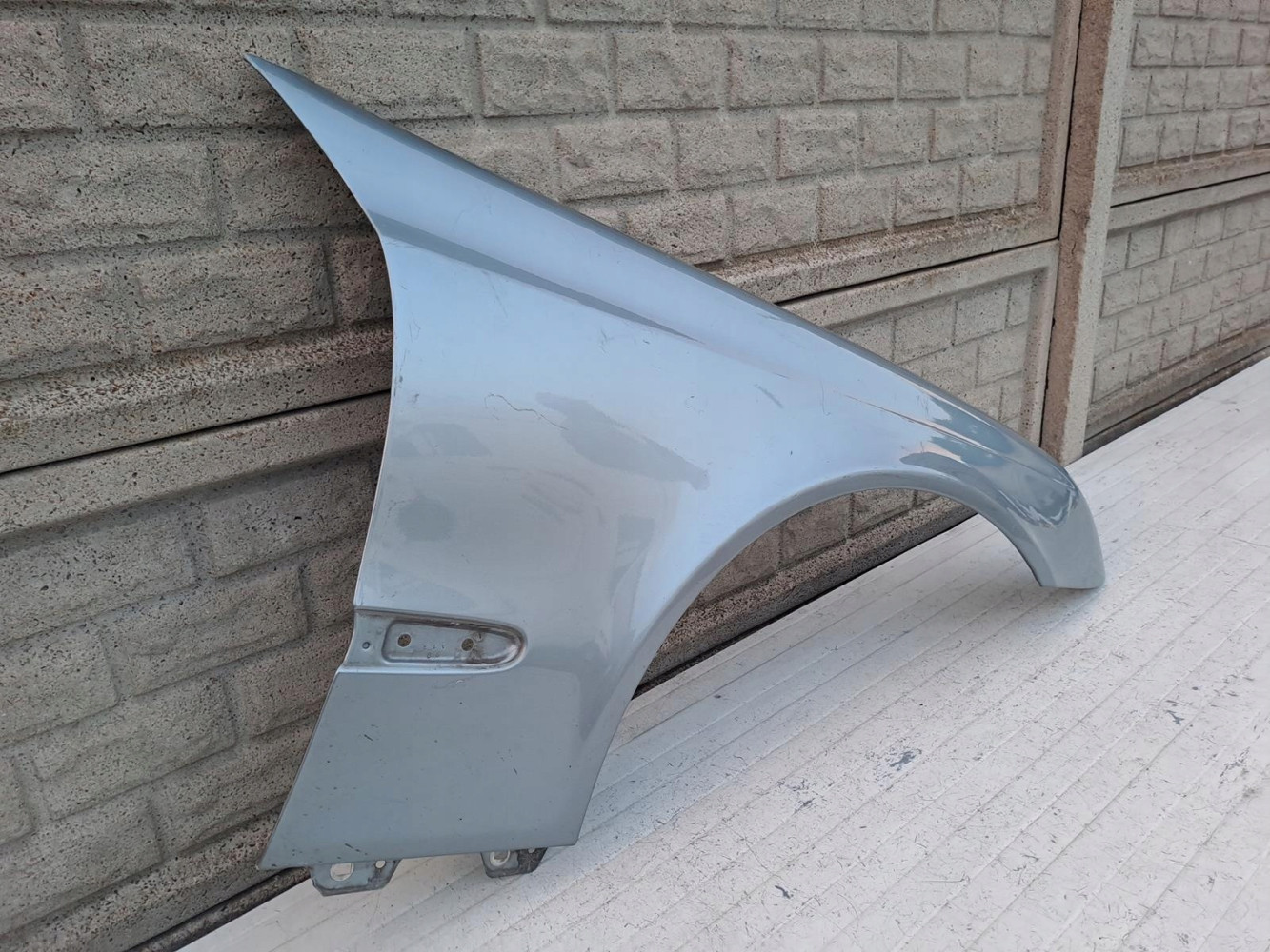 BŁOTNIK PRAWY MERCEDES E KLASA W211 2002 - 2009 - (16026658272)