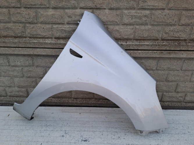 BŁOTNIK PRAWY PRZEDNI HYUNDAI I20 08-12 - (16026684431)