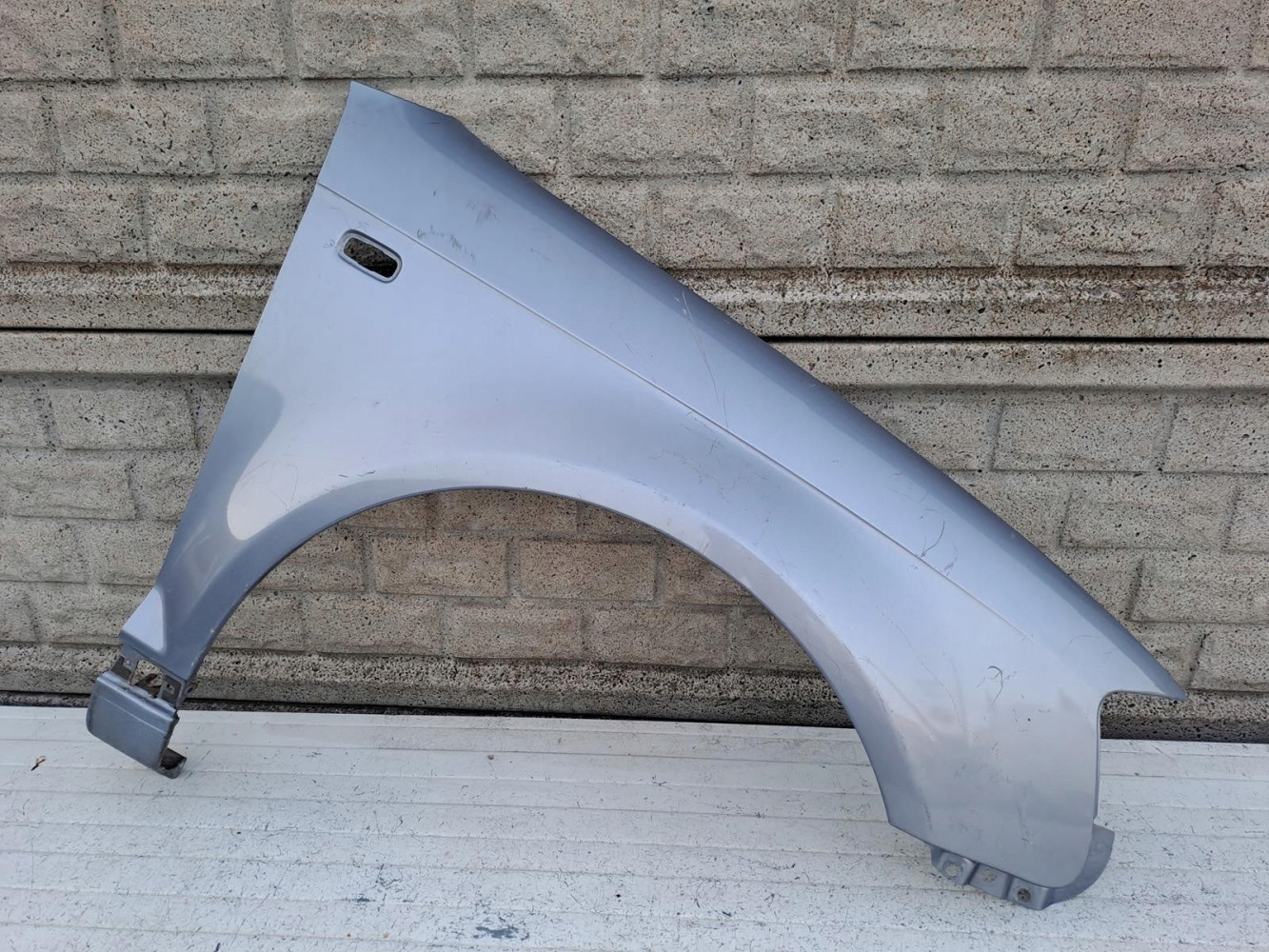 AUDI A3 8P0 03-08 PRZED LIFT BŁOTNIK PRZEDNI PRAWY - (16026753597)