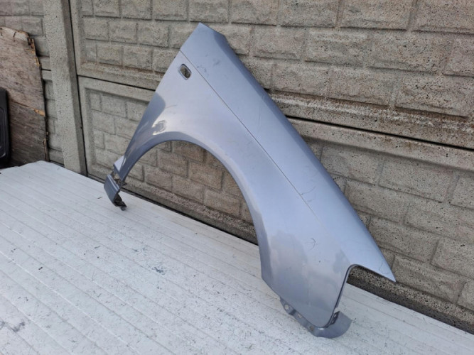 AUDI A3 8P0 03-08 PRZED LIFT BŁOTNIK PRZEDNI PRAWY - (16026753597)