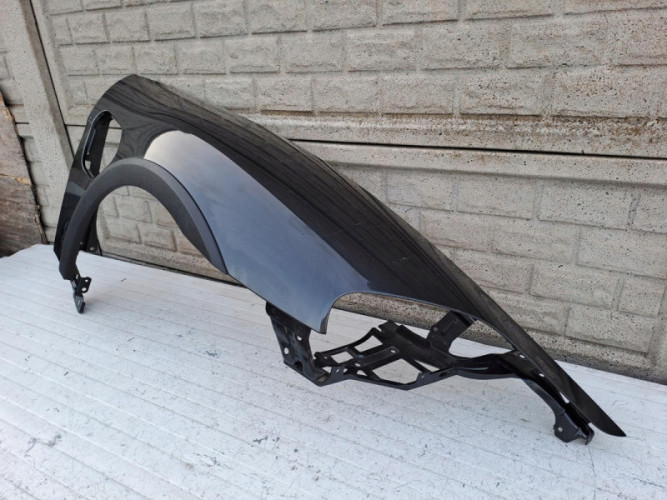 PORSCHE TAYCAN 9J1 9 J BŁOTNIK PRZEDNI PRAWY - (16026827501)