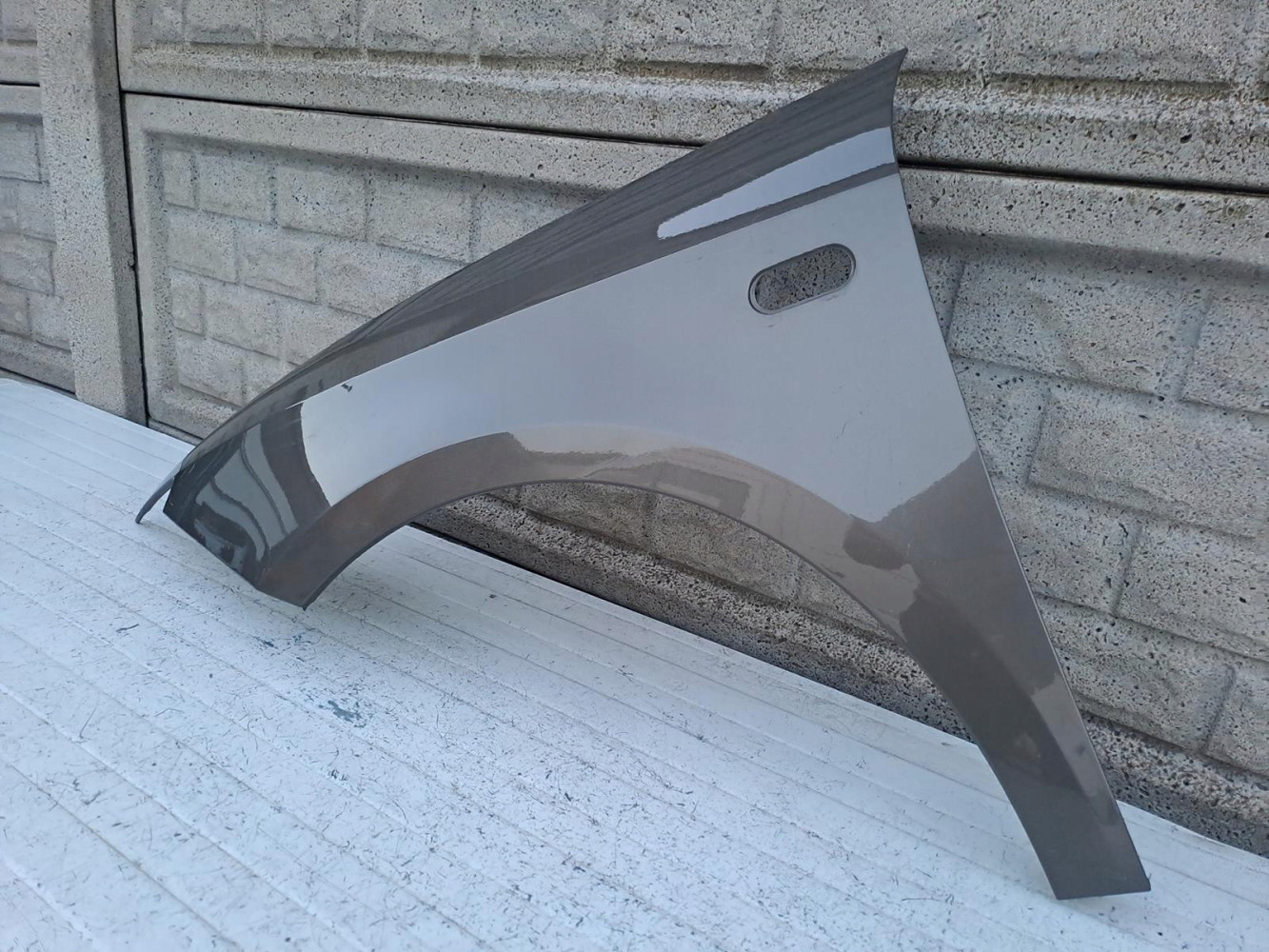 SEAT IBIZA 2009-2017 BŁOTNIK PRZEDNI LEWY - (16067224289)
